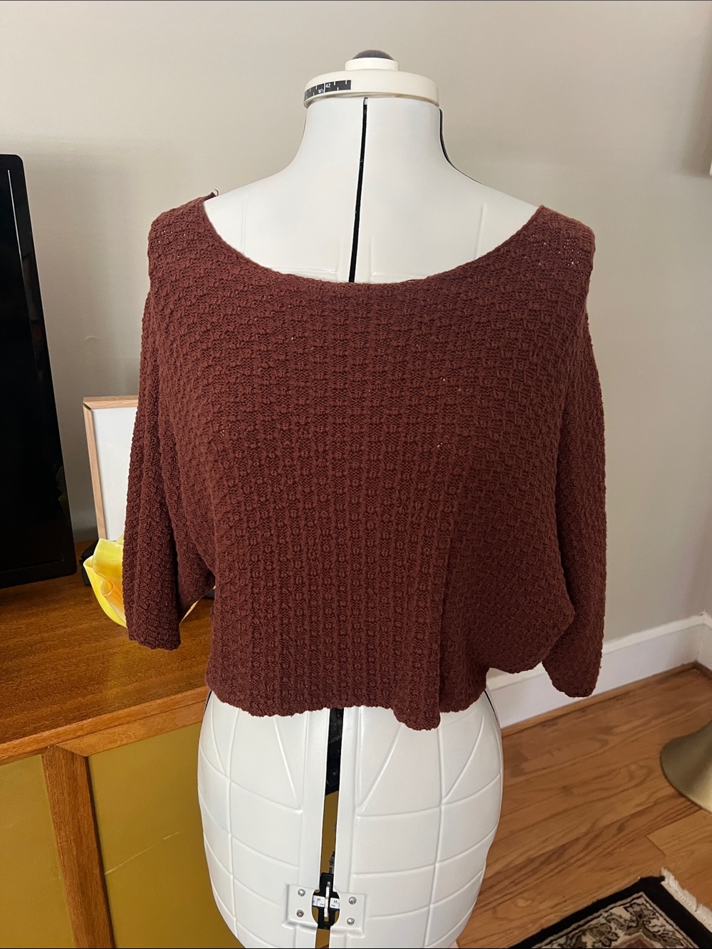 Urban Outfitters Cropped Sweater - Rust Brown